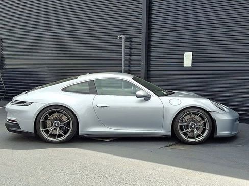 Certified 2022 Porsche 911 GT3 RWD image 8