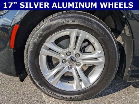 Used 2023 Dodge Charger SXT image 4