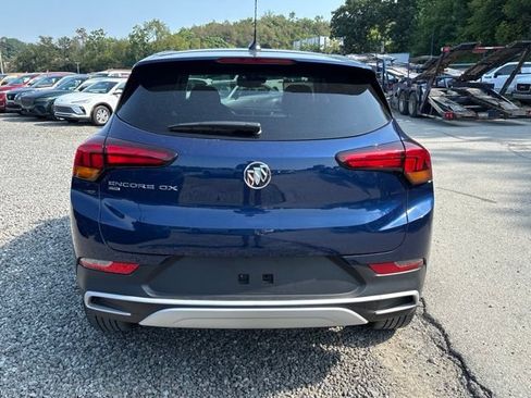 Used 2023 Buick Encore GX Preferred w/ Cold Weather Comfort Package AWD/4WD image 4