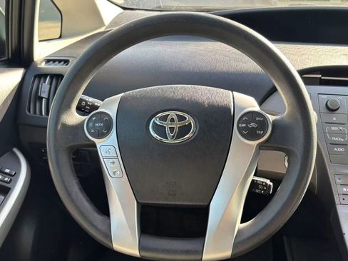 Used 2013 Toyota Prius Three w/ Solar Roof Pkg image 12