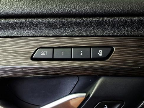 Used 2020 GMC Terrain SLT w/ Preferred Package FWD image 18