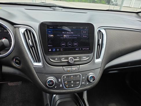 Used 2020 Chevrolet Malibu LT FWD image 10