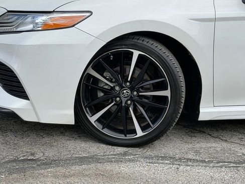 Used 2019 Toyota Camry XSE FWD image 8