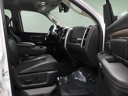 Used 2016 RAM 2500 Laramie AWD/4WD image 15