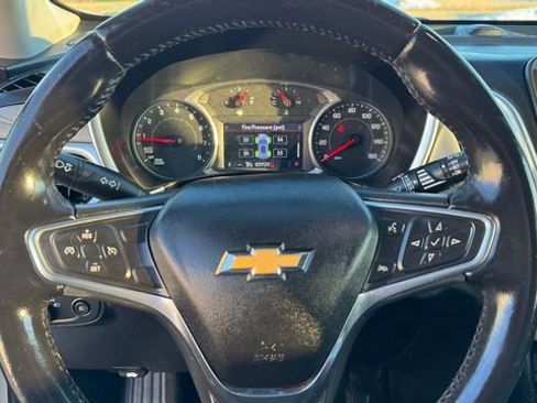 Used 2019 Chevrolet Equinox Premier image 25