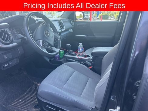 Used 2023 Toyota Tacoma SR5 AWD/4WD image 6