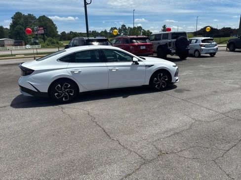 Used 2024 Hyundai Sonata SEL FWD image 29