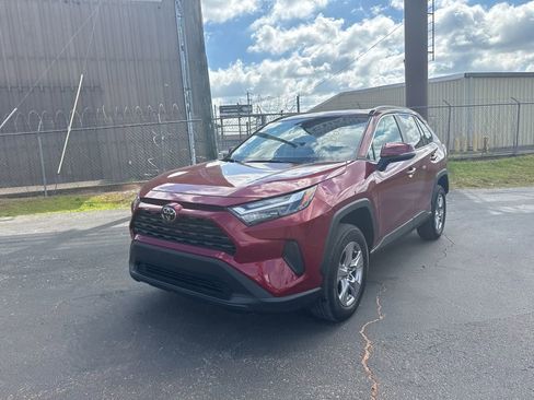 Used 2025 Toyota RAV4 XLE w/ Convenience Package image 20