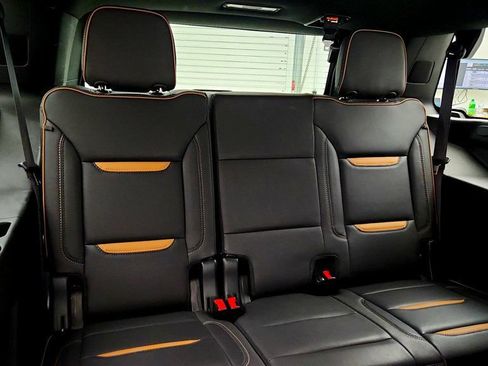 Used 2023 GMC Yukon AT4 w/ AT4 Premium Plus Package AWD/4WD image 22