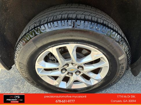 Used 2019 Chevrolet Traverse LT FWD image 28