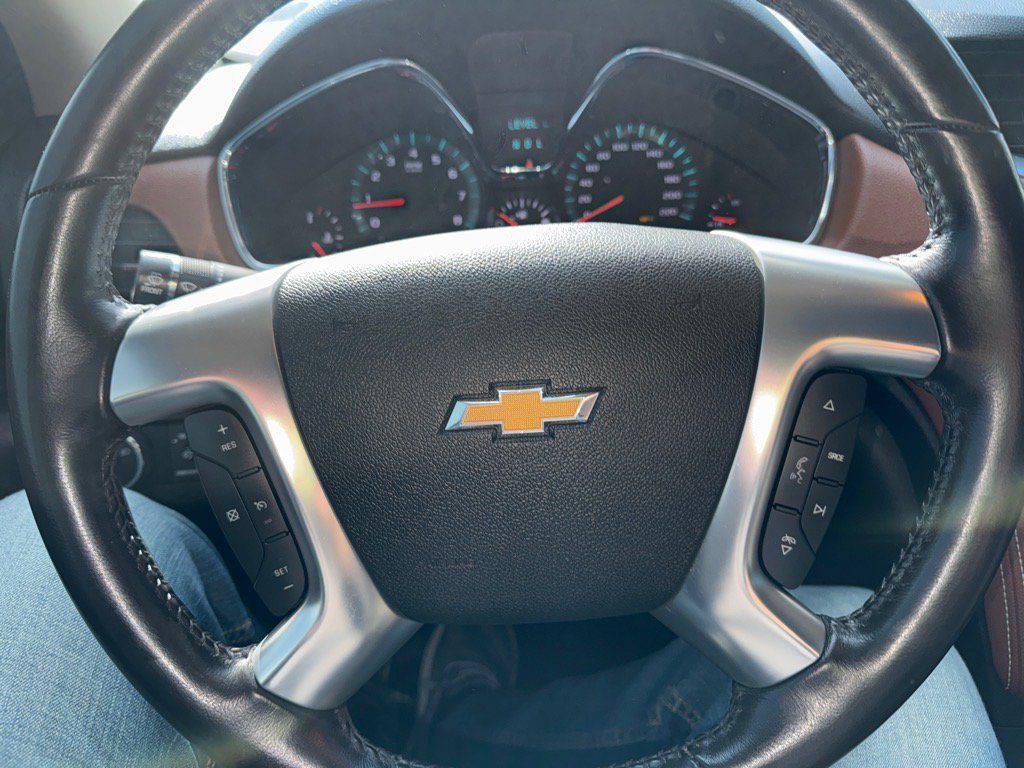 Used 2017 Chevrolet Traverse LT w/ True North Edition AWD/4WD image 11
