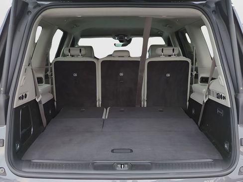 Used 2023 Jeep Wagoneer Series III w/ Preferred Equipment Group image 12