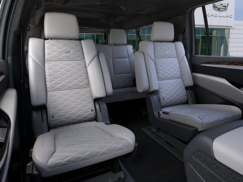 New 2026 Cadillac Escalade ESV Platinum Sport AWD/4WD image 17
