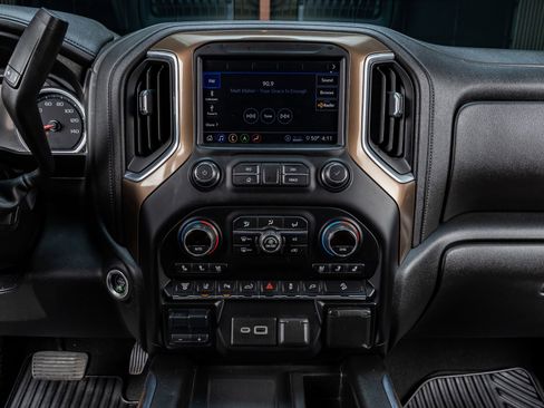 Used 2020 Chevrolet Silverado 3500 High Country w/ Z71 Off-Road Package image 22