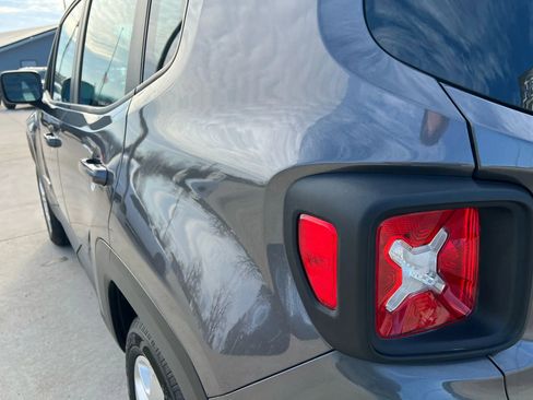 Used 2017 Jeep Renegade Sport w/ Power & Air Group image 62