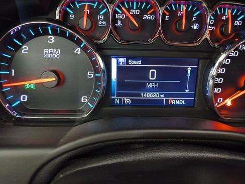 Used 2019 GMC Yukon XL SLT AWD/4WD image 6