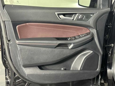 Certified 2020 Ford Edge Titanium w/ Equipment Group 301A FWD image 10
