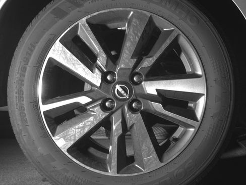 Used 2025 Nissan Versa SV image 15