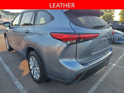 Used 2021 Toyota Highlander Limited AWD/4WD image 5