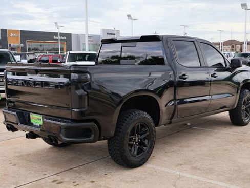 Used 2021 Chevrolet Silverado 1500 LT Trail Boss w/ Convenience Package II AWD/4WD image 6