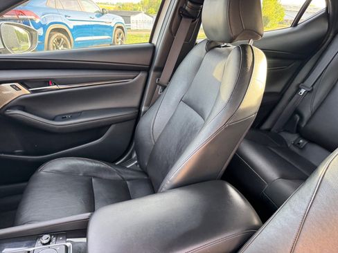 Used 2019 MAZDA MAZDA3 AWD Hatchback w/ Premium Pkg image 7