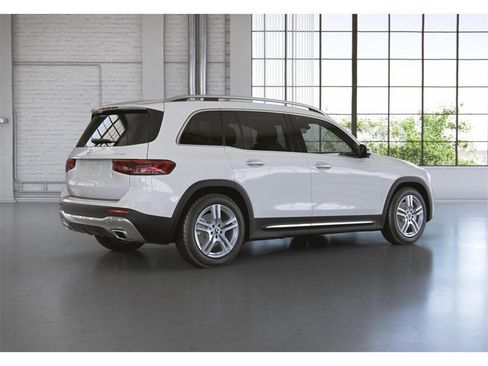 Certified 2022 Mercedes-Benz GLB 250 4MATIC image 21