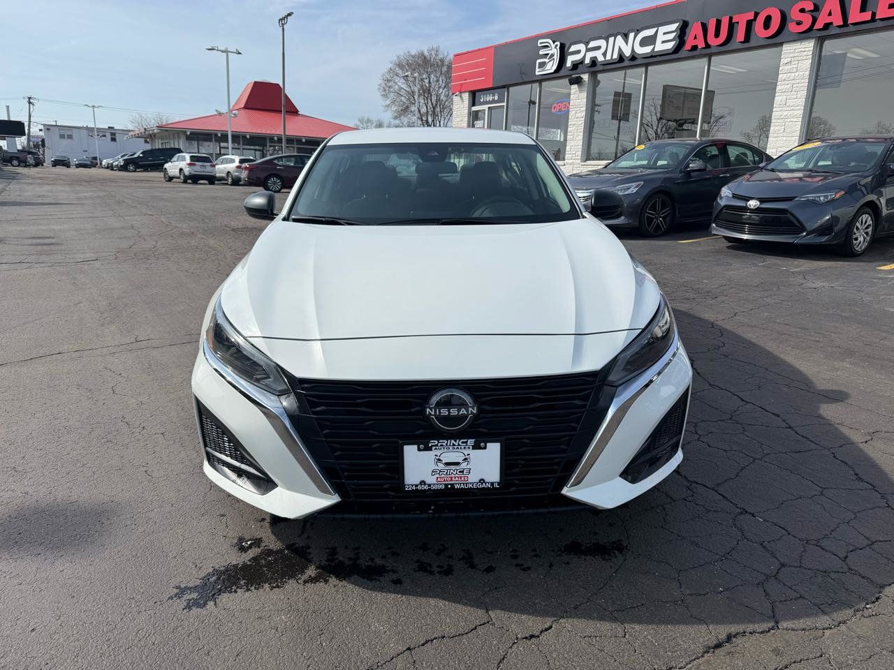 Used 2024 Nissan Altima 2.5 S FWD image 2