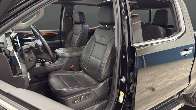 Used 2023 GMC Sierra 1500 Denali w/ Denali Reserve Package AWD/4WD image 9