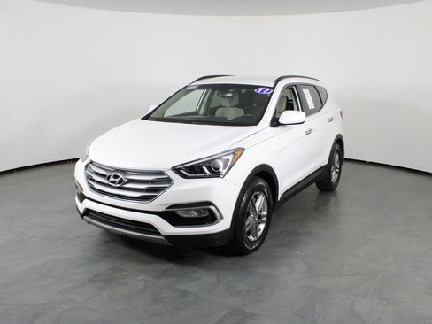 Used 2017 Hyundai Santa Fe Sport image 2