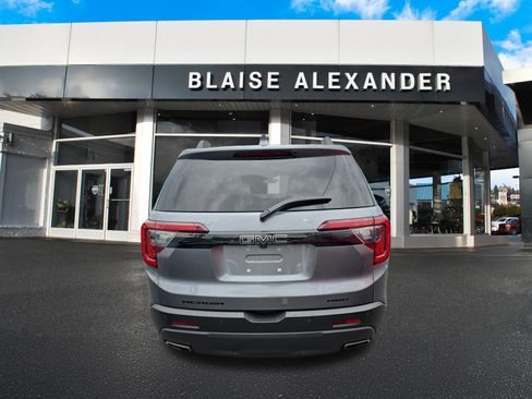 Used 2022 GMC Acadia SLE w/ Driver Convenience Package AWD/4WD image 4