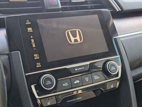 Used 2018 Honda Civic Touring image 12