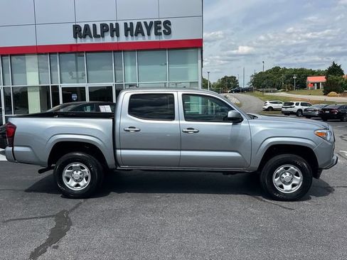 Used 2023 Toyota Tacoma SR AWD/4WD image 2