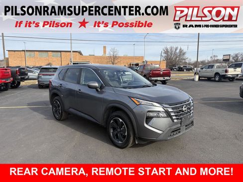 Used 2024 Nissan Rogue SV image 1