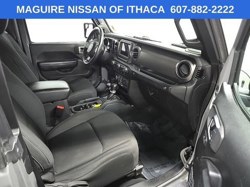 Used 2019 Jeep Wrangler Sport AWD/4WD image 15