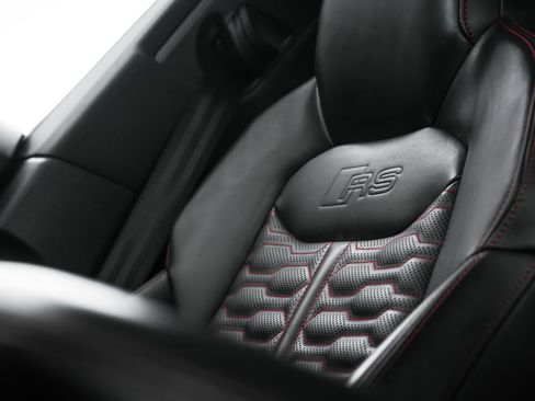 Used 2024 Audi RS Q8 image 82