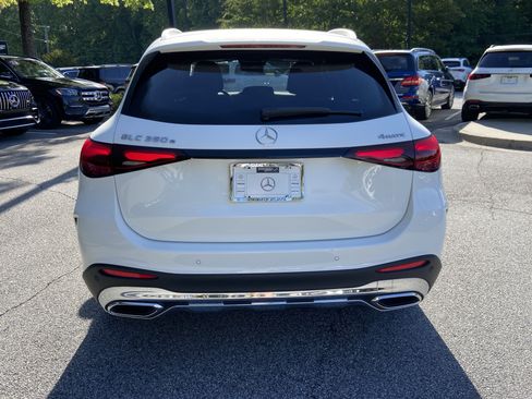 Certified 2025 Mercedes-Benz GLC 350e 4MATIC image 8