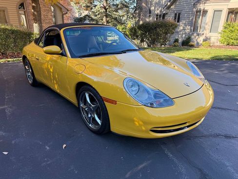Used 2001 Porsche 911 Cabriolet image 75