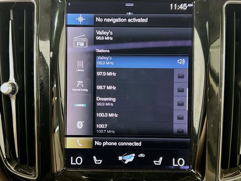 Used 2021 Volvo XC60 T5 Momentum w/ Protection Package Premier image 10