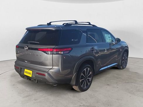 New 2026 Nissan Pathfinder Platinum AWD/4WD image 5