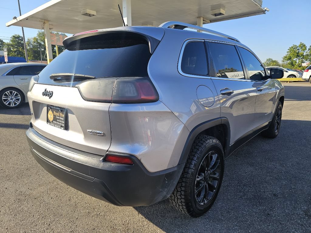 Used 2019 Jeep Cherokee Latitude w/ Popular Appearance Group AWD/4WD image 11