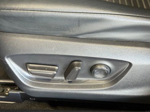 Certified 2023 Toyota Camry SE image 19