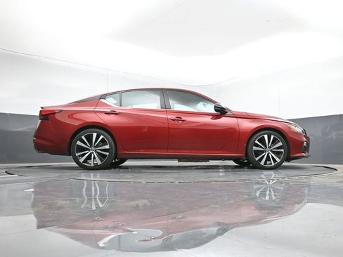 Used 2020 Nissan Altima 2.0 SR image 42