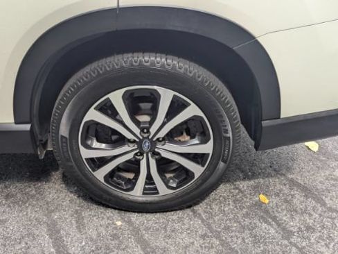 Used 2019 Subaru Forester Limited w/ Popular Package #3 AWD/4WD image 10