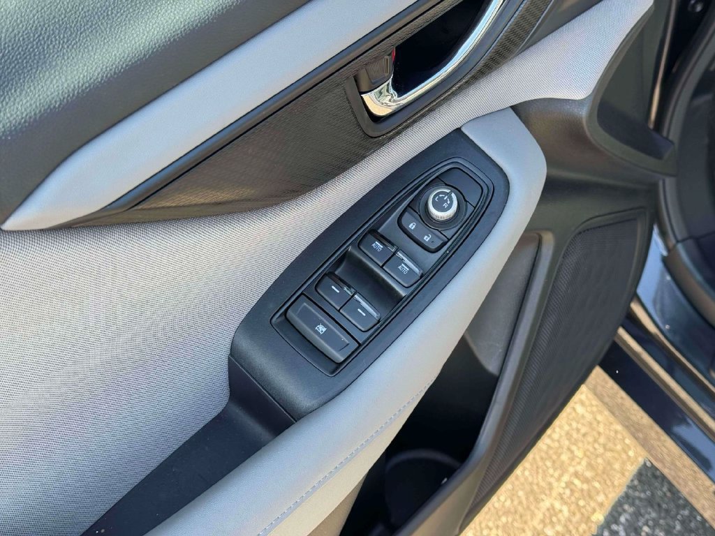Used 2025 Subaru Legacy Premium AWD/4WD image 19