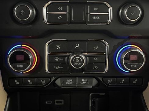 Used 2021 Chevrolet Tahoe Premier image 21