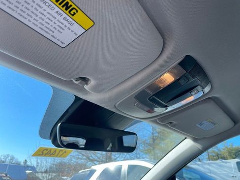 Used 2023 Kia Sorento EX image 25