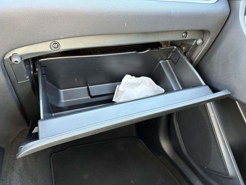 Used 2022 Ford Explorer XLT w/ Equipment Group 202A image 30