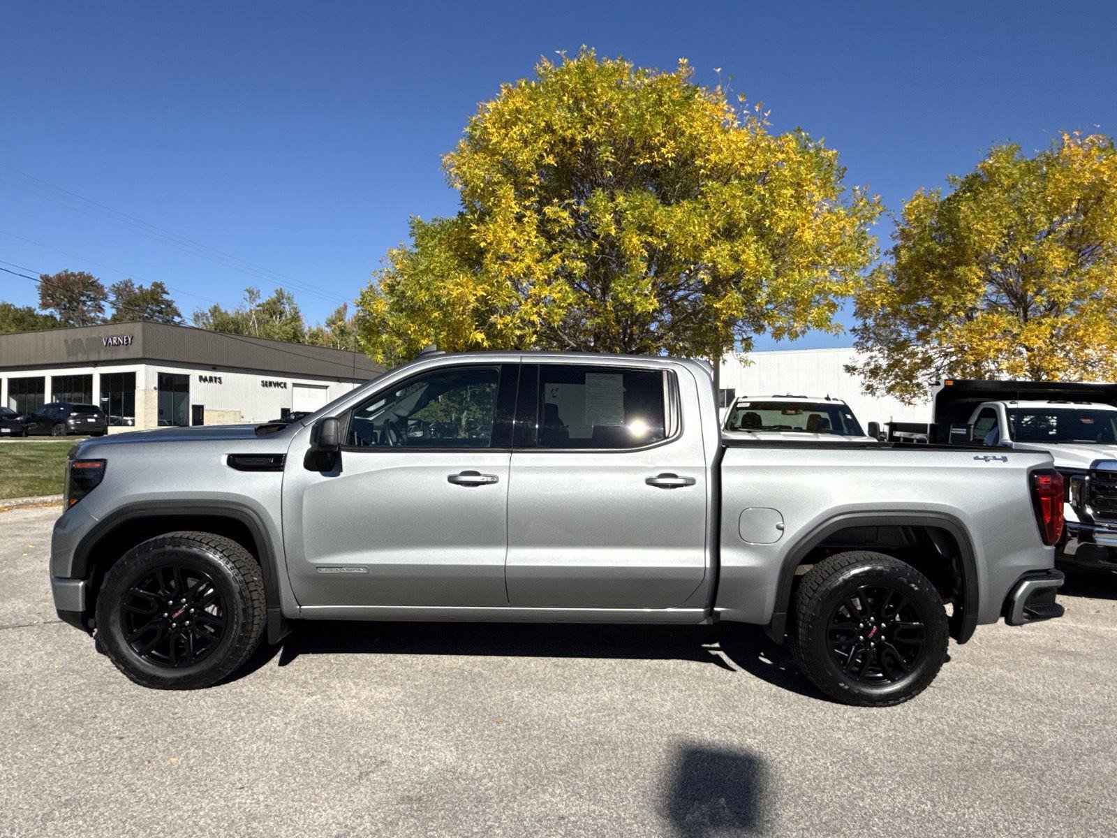 Used 2023 GMC Sierra 1500 Elevation AWD/4WD image 6
