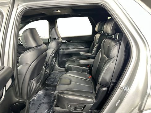 Used 2023 Hyundai Palisade Calligraphy w/ Winter Package image 20