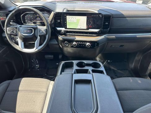 Certified 2024 GMC Sierra 1500 Elevation AWD/4WD image 10